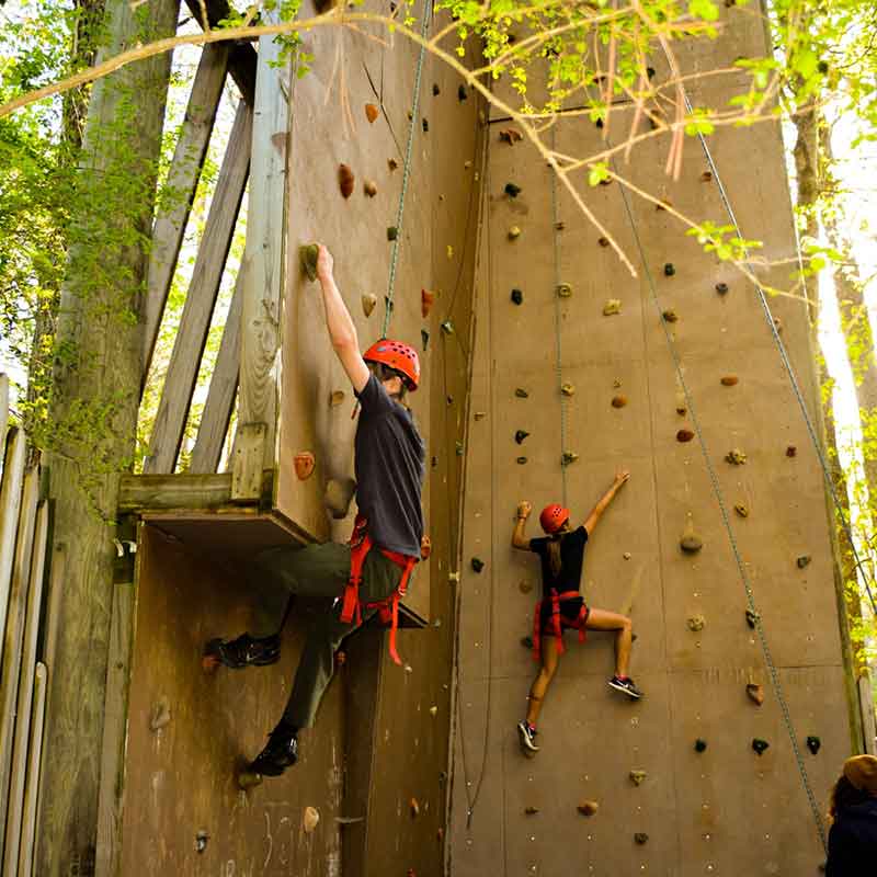 rock climbing wall on ocoee river